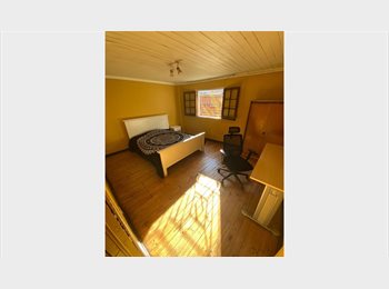 CompartoDepto CL - GRAN HABITACIÓN ILUMINADA/central/PETFRIENDLY/METRO U DE CHILE/CASA/, Santiago Centro - CH$260.000 por mes