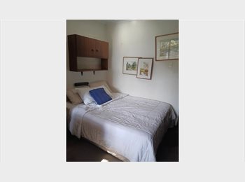 CompartoDepto CL - Arriendo habitacion en vitacura frente al club deportivo manquehue, Vitacura - CH$400.000 por mes