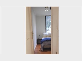 CompartoDepto CL - Se arrienda dormitorio con baño privado, Recoleta - CH$380.000 por mes