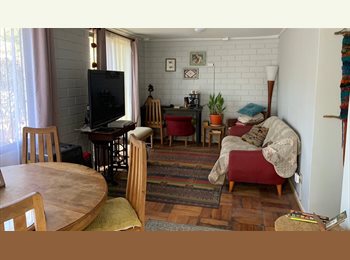 CompartoDepto CL - Habitación con baño en Las Condes cerca Metro, Vitacura - CH$590.000 por mes