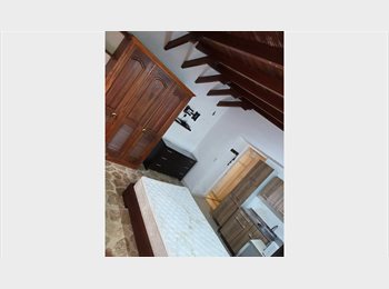 CompartoApto CO - ApartaEstudioHab #1 con cocineta y baño privado en Barrio Aguacatala,POBLADO, Envigado - COP$ 1.600.000 por mes