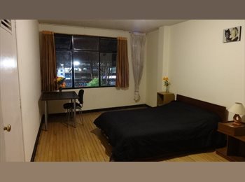 CompartoApto CO - HABITACIÓN -CHAPINERO NORTE - QUINTA CAMACHO - disponible 10 octubre Contacto , Bogotá - COP$ 1.300.000 por mes