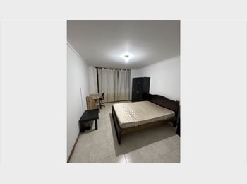 CompartoApto CO - Habitación amoblada con BAÑO PRIVADOa 7 cuadras del Éxito -Viva Envigado, Envigado - COP$ 1.350.000 por mes