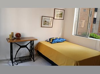 CompartoApto CO - Habitación acogedora en unidad cerrada en Belén La Palma, cerca a Los Molinos y U. de Medellín, Medellín - COP$ 700.000 por mes