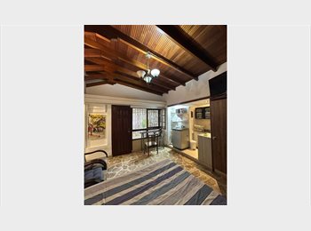 CompartoApto CO - ApartaEstudioHabitacion #2( Habitación/cocineta y baño privado) en Barrio Aguacatala,POBLADO, Envigado - COP$ 1.600.000 por mes