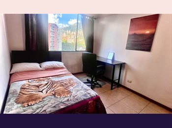 CompartoApto CO - CO - WORKING CO - LIVING IN LUXURIOUS APTO IN POBLADO, Envigado - COP$ 1.389.999 por mes