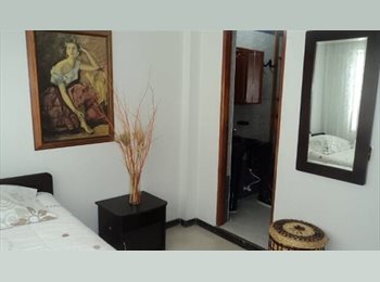 CompartoApto CO - HABITACION CON BAÑO EN LAURELES A UNA CUADRA DE LA UPB, Medellín - COP$ 950.000 por mes