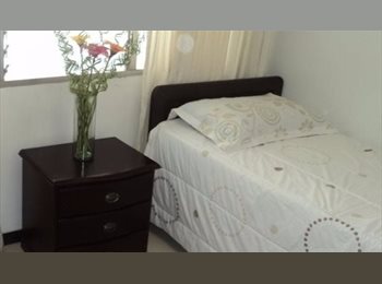 CompartoApto CO - HABITACION EN LAURELES CON BAÑO PRIVADO, Medellín - COP$ 950.000 por mes