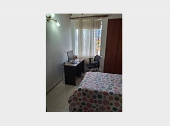 CompartoApto CO - Habitación Loma del Indio Medellin, Medellín - COP$ 1.100.000 por mes