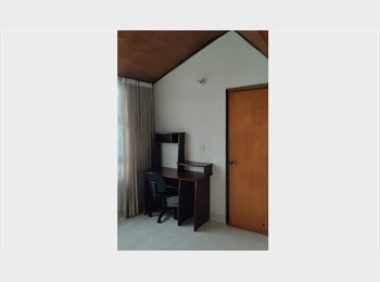 CompartoApto CO - Arriendo Acogedora Habitación para Chico o Chica de la comunidad LGBTI, Bogotá - COP$ 430.000 por mes