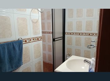 CompartoApto CO - Habitación ambiente familiar, Bello - COP$ 1.100.000 por mes