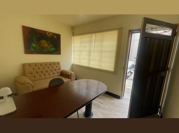 CompartoApto CO - Apartaestudio laureles San Joaquin primer piso, Medellín - COP$ 1.800.000 por mes