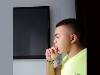 CompartoApto CO - Luis - 23 - Medellín