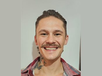 CompartoApto CO - Thomas Rvachew - 27 - Bogotá
