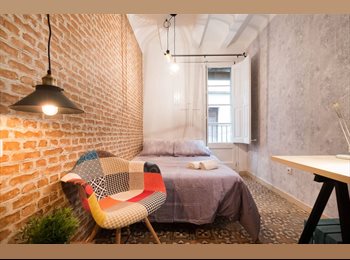 Roomgo ES - ¡Disfruta del centro de Barcelona en una habitación vintage con terraza! RH7-R2, Barcelona - 940 € por mes