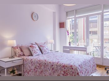 Roomgo ES - HABITACION PREMIUM EXTERIOR TERRRAZA, Moncloa - 595 € por mes