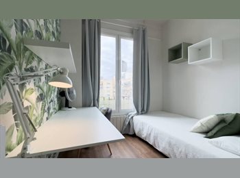 Roomgo ES - Habitación individual en Carrer del Rosselló - RH27-R5, Gràcia - 740 € por mes