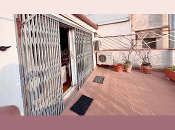 Roomgo ES - Habitación corta estancia, Sants-Montjuïc - 600 € por mes
