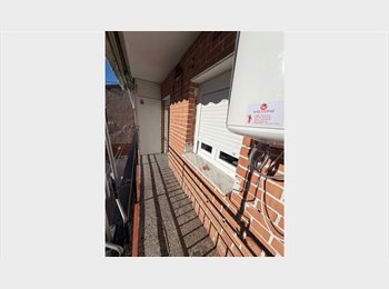 Roomgo ES - Habitación ideal para parejas en Los Rosales Villaverde, Villaverde - 700 € por mes