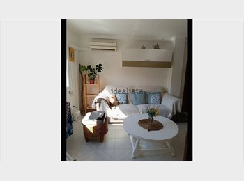 Roomgo ES - ✨ Habitación doble luminosa en Badalona – ambiente tranquilo y cuidado ✨, Santa Coloma de Gramanet - 550 € por mes