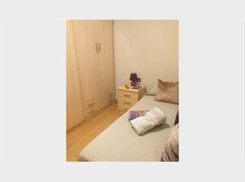 Roomgo ES - ¡AMBIENTE TRANQUILO HOGAR CON !, Sant Andreu - 525 € por mes