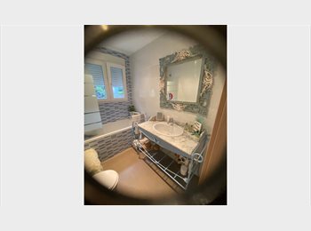 Roomgo ES - Tranquilidad y montaña, Sant Boi de Llobregat - 450 € por mes
