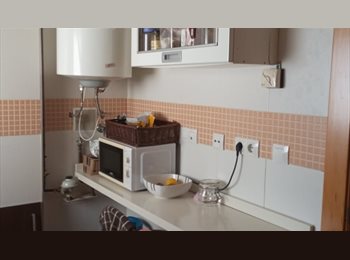 Roomgo ES - Alquilo Habitación Urb. Cortijo del aire Albolote, Granada - 300 € por mes