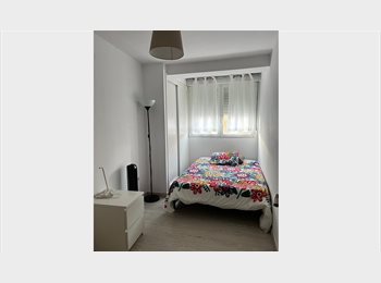 Roomgo ES - HABITACIÓN AMPLIA EN PISO ACOGEDOR – SOLO CHICAS – ¡DISPONIBLE YA! ZONA QUINTANA, Ciudad Lineal - 450 € por mes