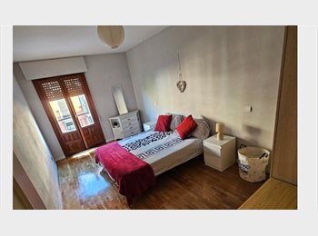 Roomgo ES - Alquilo amplia habitación para Chica sola que trabaje., Leganés - 480 € por mes