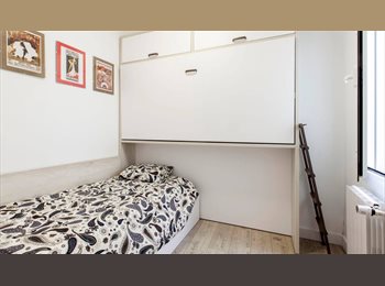 Roomgo ES - Cómoda habitación en el barrio de Malasaña, Madrid - 600 € por mes