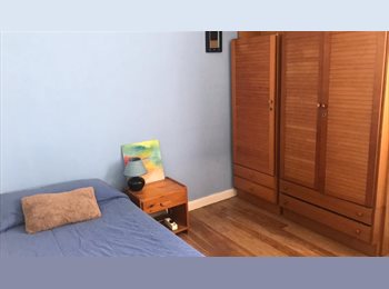 Roomgo ES - Se alquila piso en Bilbao a 3 estudiantes, Bilbao - 1.050 € por mes