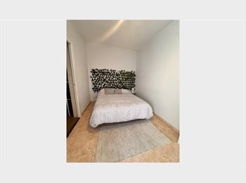 Roomgo ES - Habitación individual con baño, Badalona - 550 € por mes