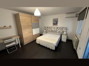Roomgo ES - Tremenda habitación 20m Gastos incluidos muy privada, Tetuán - 650 € por mes