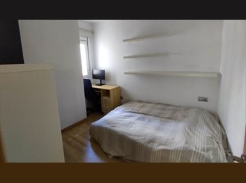 Roomgo ES - Cosy room Pl. España, Sants-Montjuïc - 600 € por mes