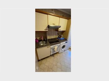 Roomgo ES - Se busca compañero/a de piso para el curso escolar 2026-2027, Santander - 250 € por mes