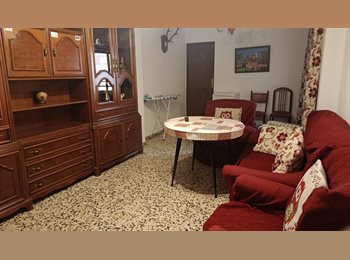 Roomgo ES - SE BUSCAN 2 COMPAÑERAS DE PISO PARA EL CURSO 26/27, Jaén - 200 € por mes