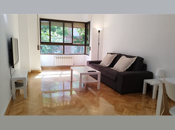 Roomgo ES - Habitación chica estudiante universitaria, Latina - 580 € por mes