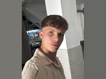 Roomgo ES - Luis Alfonso - 18 - Sevilla