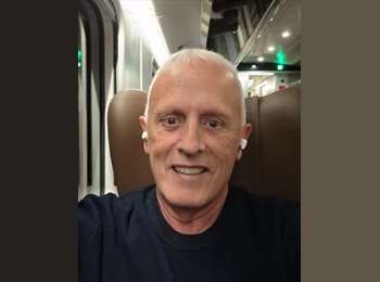 Roomgo ES - Ricardo - 65 - Malaga