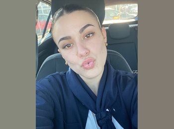 Roomgo ES - Paola - 20 - Mataró