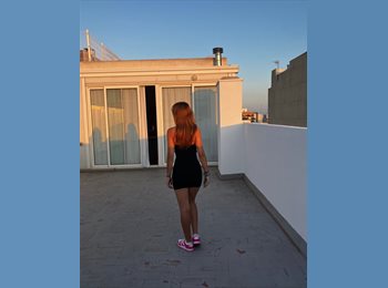 Roomgo ES - Isabel - 18 - Oviedo