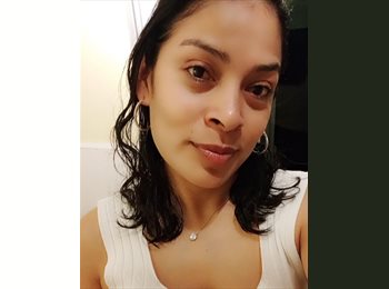 Roomgo ES - Sara - 37 - Sevilla