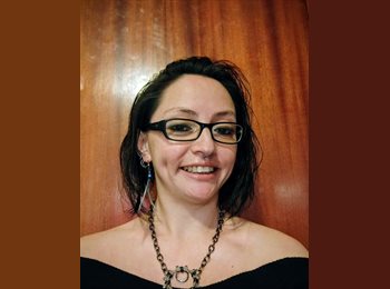 Roomgo ES - Evelyn - 37 - Rubí