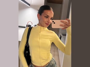 Roomgo ES - Sara - 26 - La Coruña