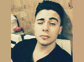 Roomgo ES - Chris - 29 - Malaga