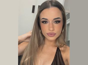 Roomgo ES - Andrea - 21 - Sevilla