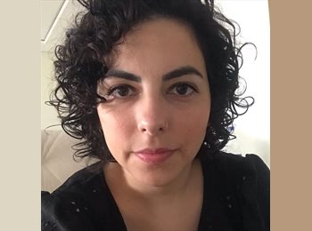 Roomgo ES - Stephanie - 37 - Ciutat Vella