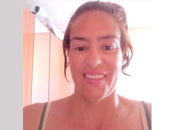 Roomgo ES - Nuria - 50 - Valencia