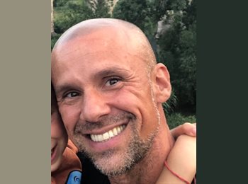 Roomgo ES - Juan Manuel  - 45 - Castelldefels