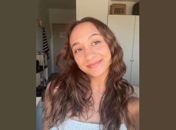 Roomgo ES - Valentina - 24 - Madrid